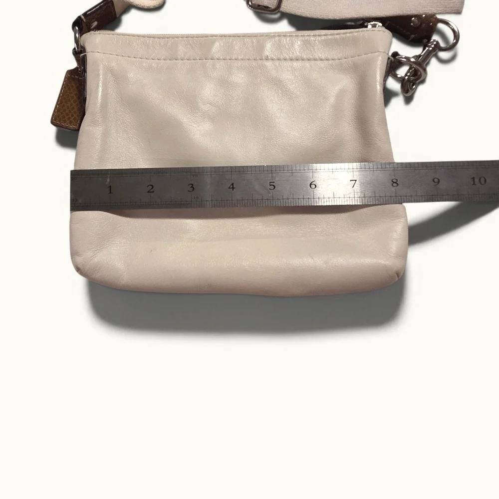 Coach Cream Leather Crossbody Bag Brown Snake‎ Print Turnlock Small Messenger